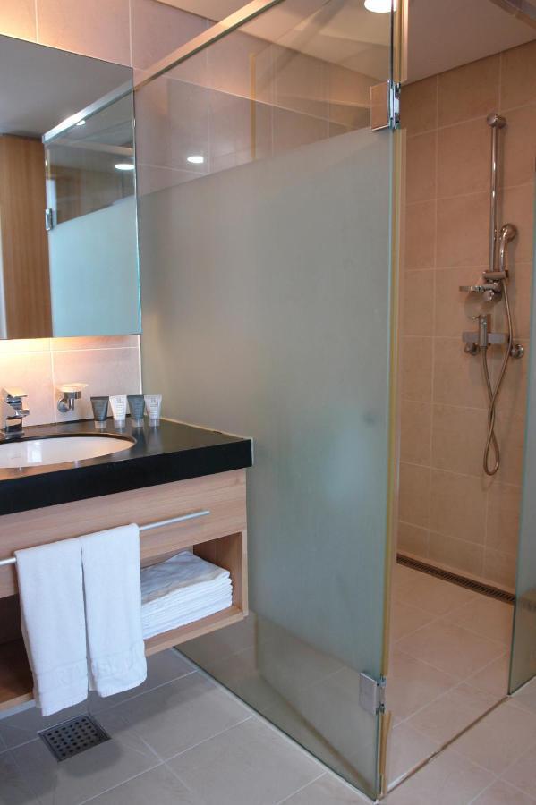 Hotel Riviera Кодже Экстерьер фото