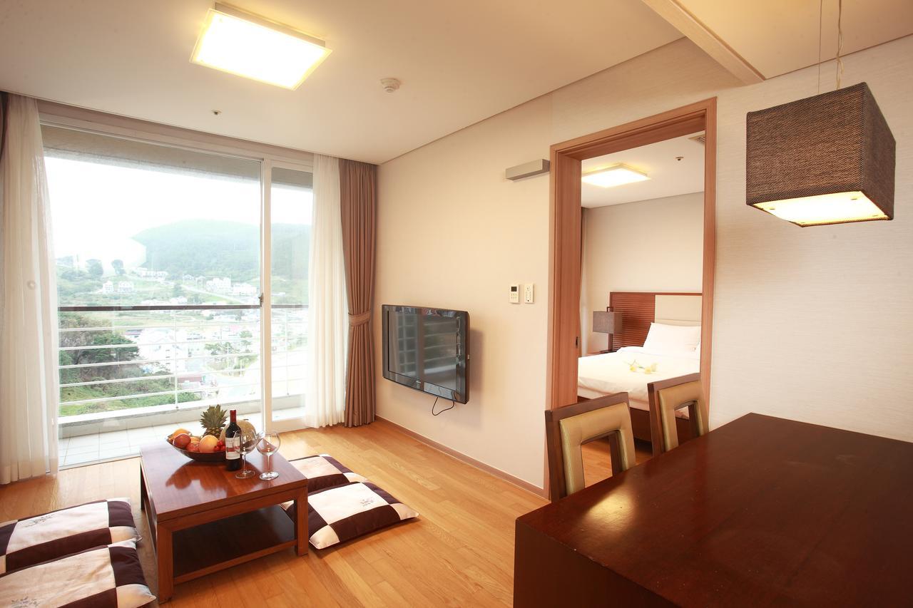 Hotel Riviera Кодже Экстерьер фото