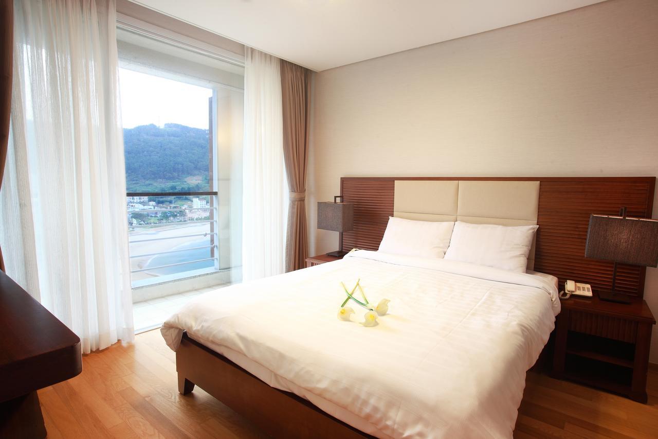 Hotel Riviera Кодже Экстерьер фото