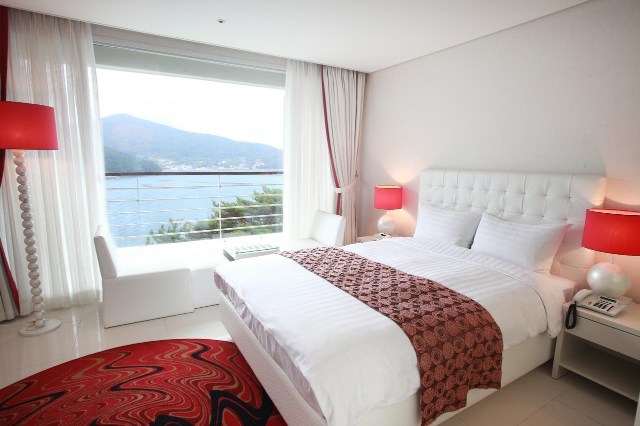 Hotel Riviera Кодже Экстерьер фото