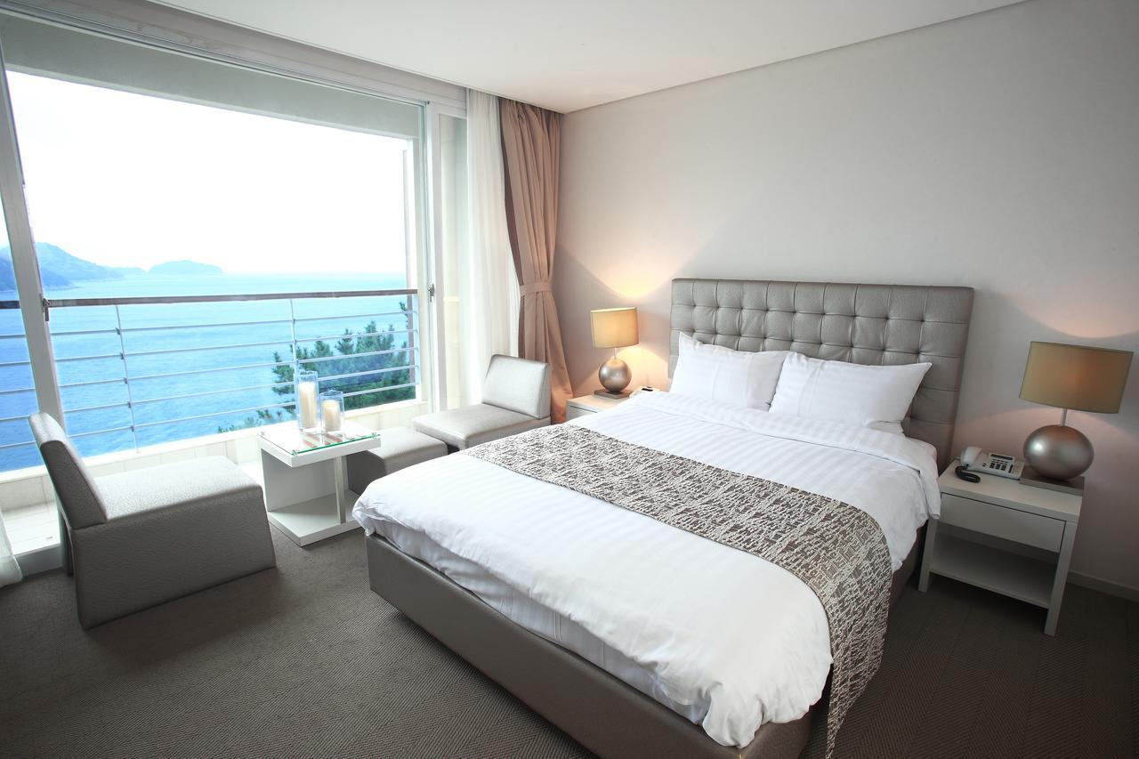 Hotel Riviera Кодже Экстерьер фото