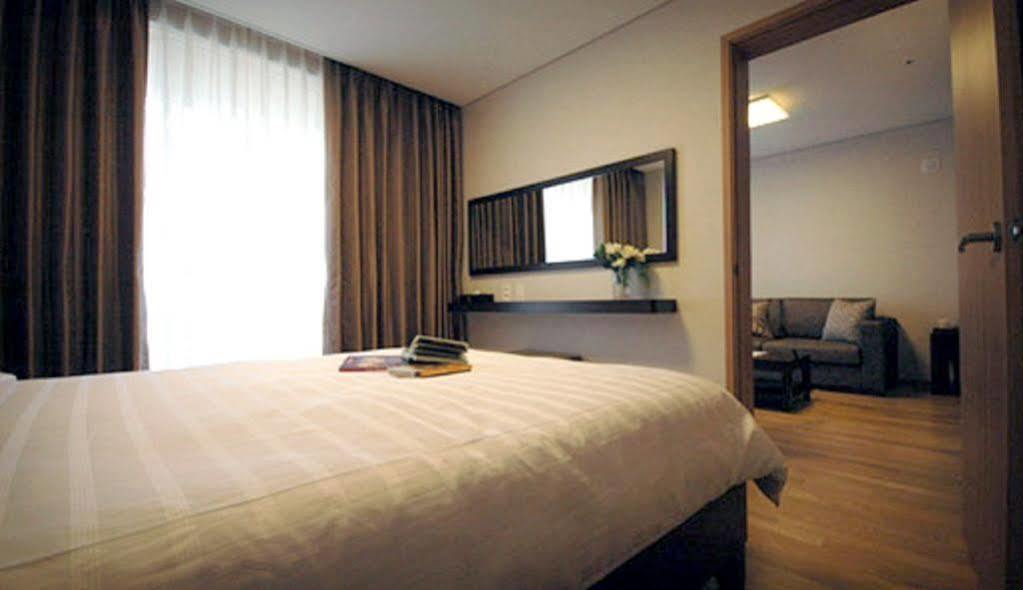 Hotel Riviera Кодже Экстерьер фото