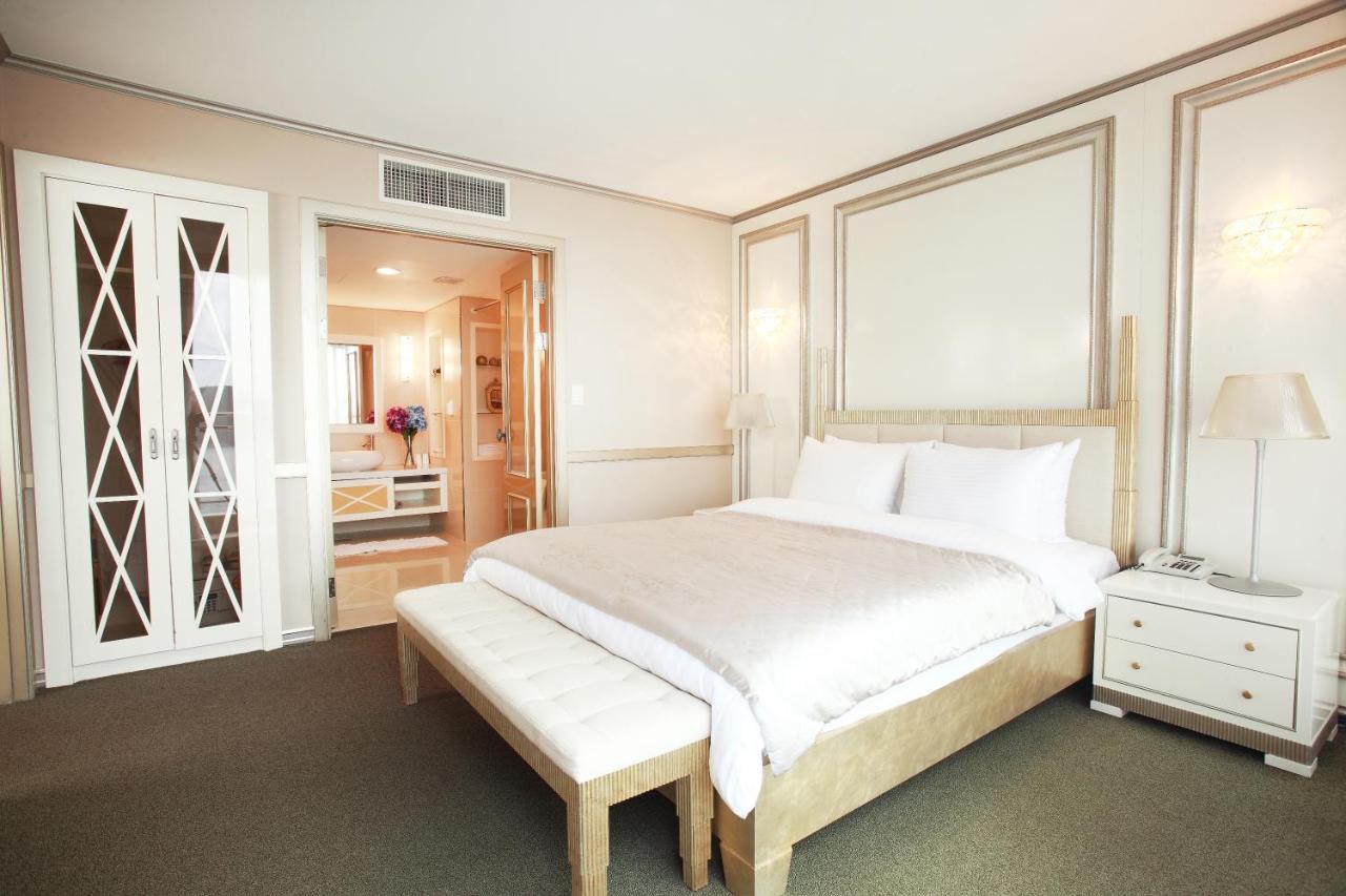Hotel Riviera Кодже Экстерьер фото