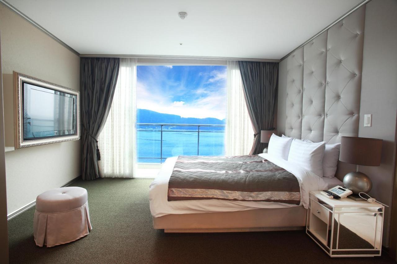 Hotel Riviera Кодже Экстерьер фото