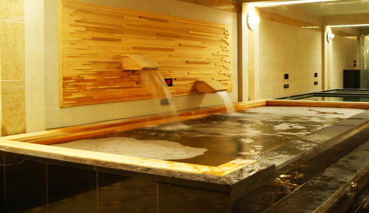 Hotel Riviera Кодже Экстерьер фото